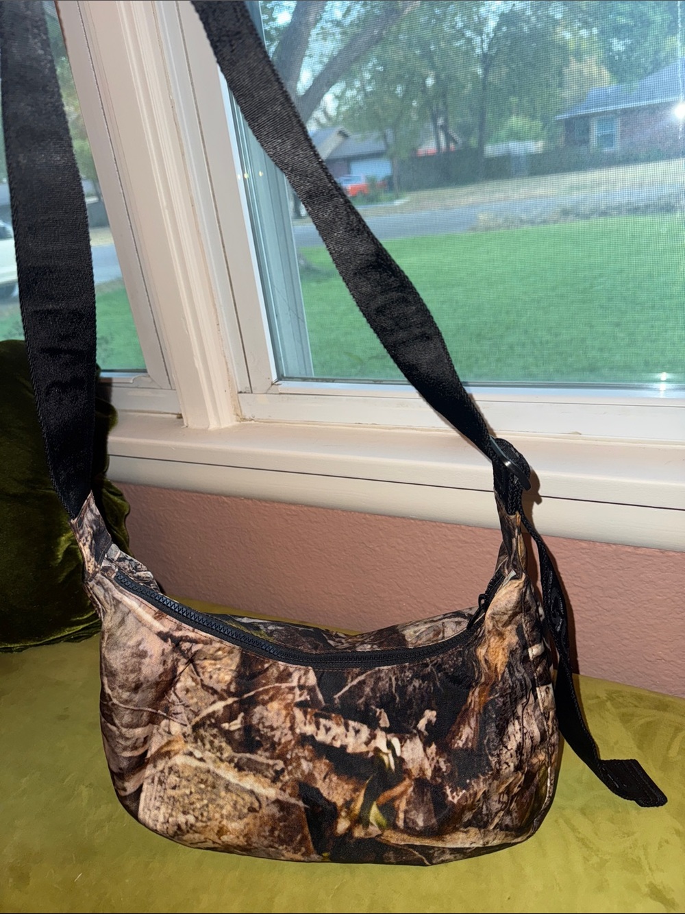 BAGGU Photo Forest Medium Crescent Bag